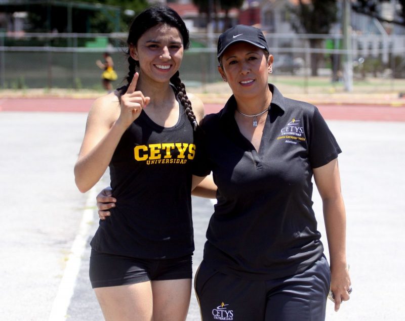 Yassiel Ledesma y su entrenadora Zinnina Garayzar