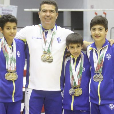 Pavel Oceguera con Antonio Hernández, Miguel Cantú y Pavel Oceguera Reyes