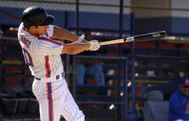 Carlos Hernández, mejor bat de Mariscos