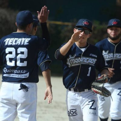 Orlando Arellano destacó al bat por Marineros