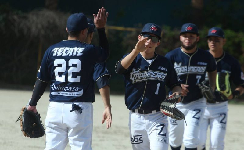 Orlando Arellano destacó al bat por Marineros