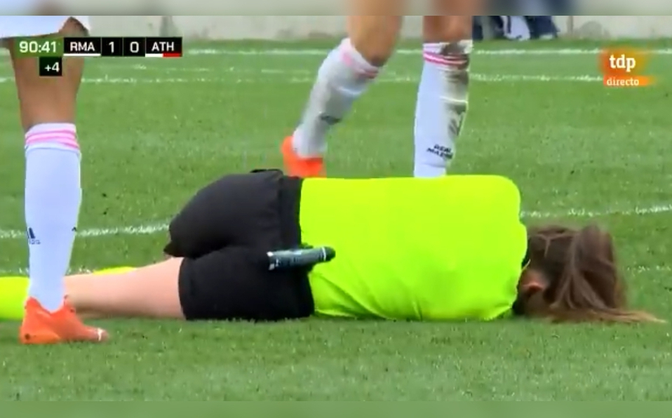 sara-fernandez-arbitra-sale-cancha_1_0_1198_747