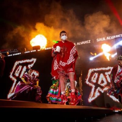 121920MF054_Canelo_Smith_FightNight-1-758x469