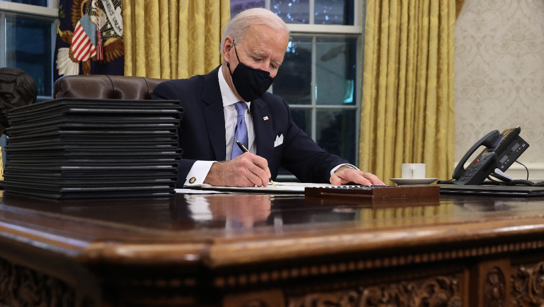 Biden-firma-decretos-sobre-DACA-el-muro-fronterizo-y-el-veto-migratorio-Foto_-GettyImages