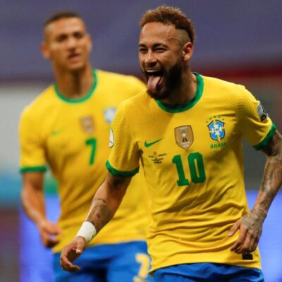 Brasil sin apuros debutó goleando