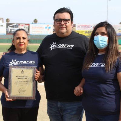 DEEV0726_HOMENAJE_IR (3)