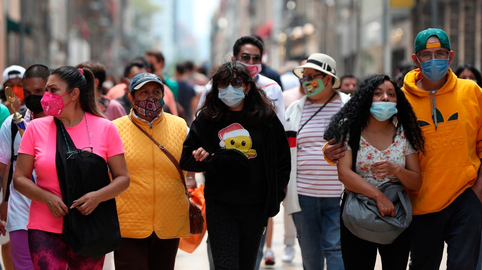 transeuntes-en-la-ciudad-de-mexico-durante-pandemia-de-covid-19
