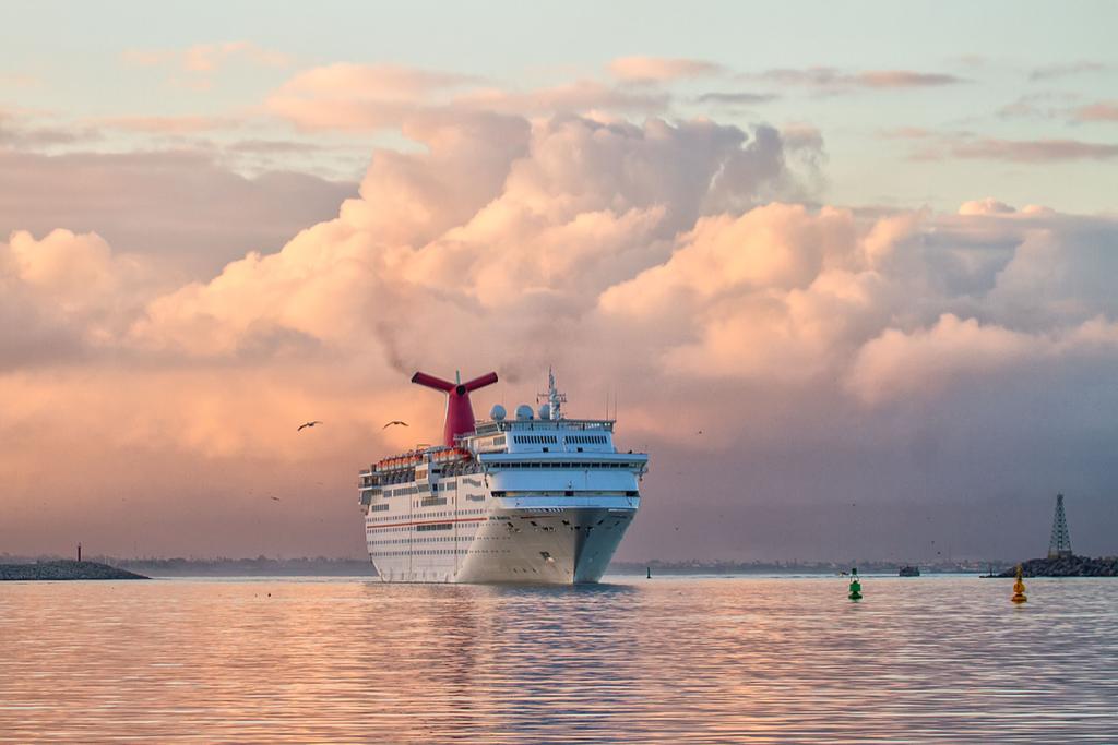 Cruceros barcos carnival