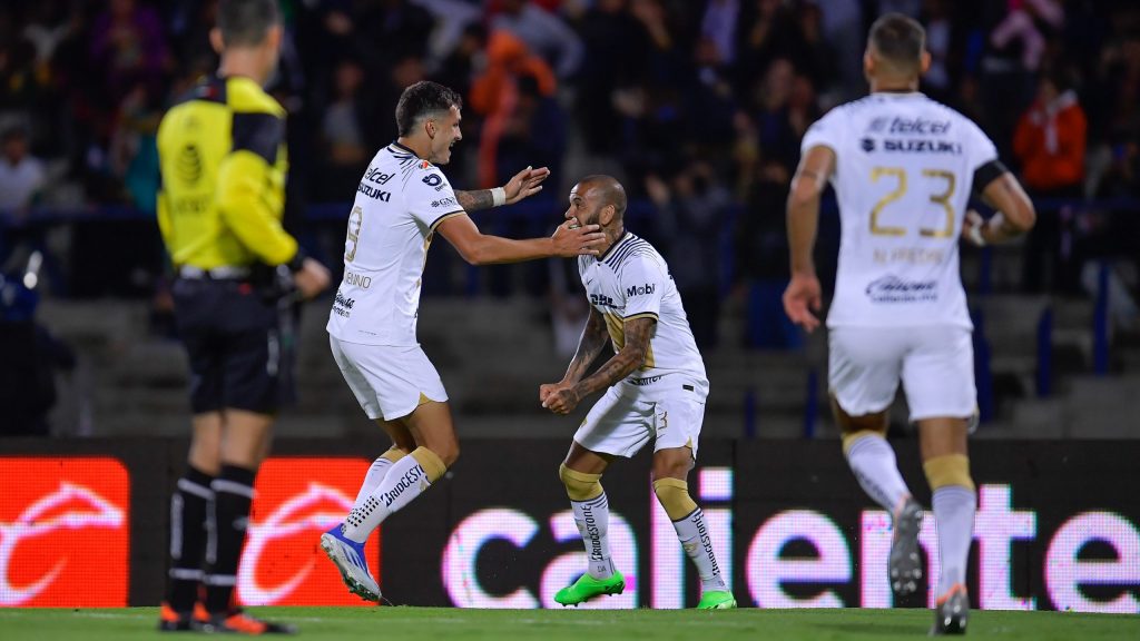 dani alves pumas