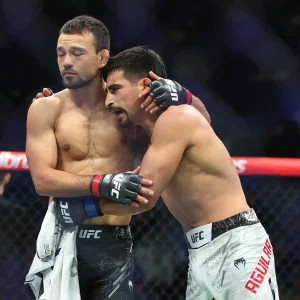 Jesus-Aguilar-def.-Stewart-Nicoll-UFC-305-351