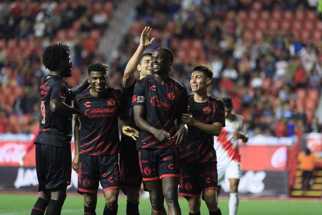 XOLOS6
