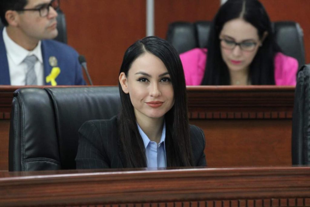 diputada Yohana Gilvaja