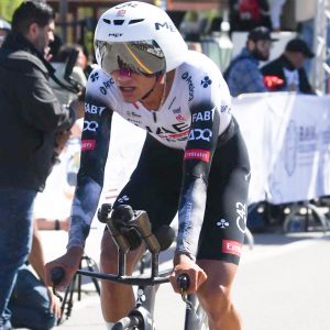 Isaac del Toro se corona en la contrarreloj élite varonil