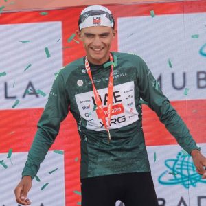 Isaac del Toro abre el año con un liderato; gana la Etapa 1 del UAE Tour