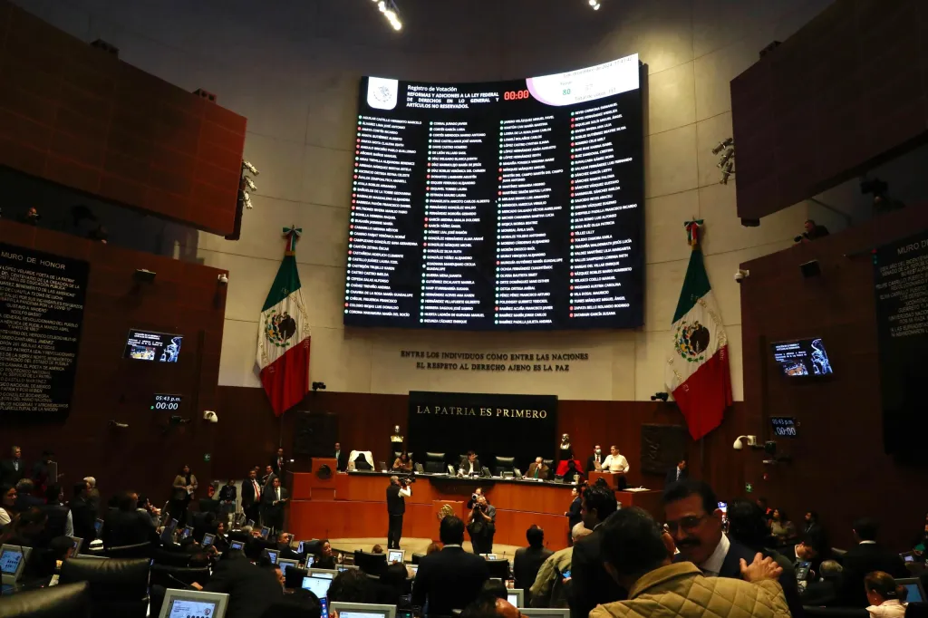 Aprueba-Senado-el-plan-B