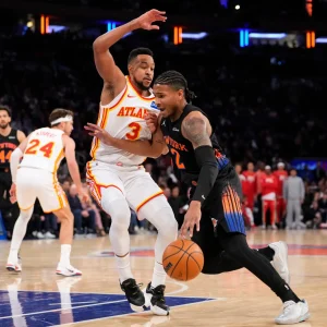 Los Hawks empataron la serie ante los Knicks en NY