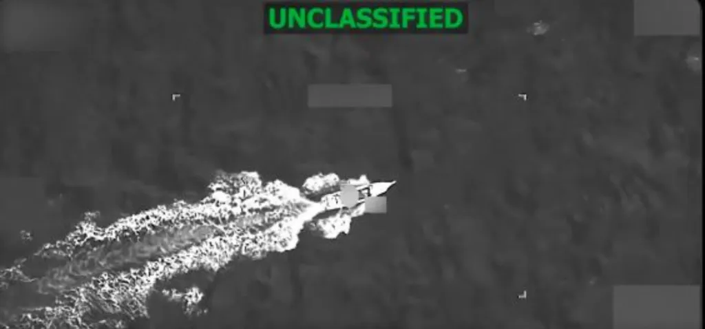 Hunde-EU-otra-lancha-del-narco-en-el-pacifico-mexicano