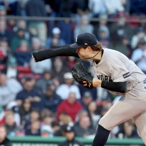 Los Yankees barrieron en Fenmay con Cam Schlittler dominante desde el montículo