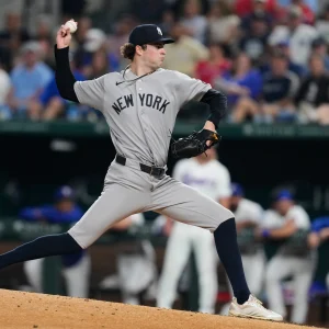 Otra salida notable de Schlittler y otro jonrón de Judge; los Yankees vencen a los Rangers