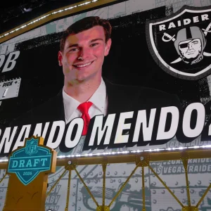Confirmado: Fernando Mendoza es seleccionado por los Raiders