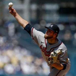 Los Bravos vencieron a los Dodgers y les ganaron la serie en Los Ángeles