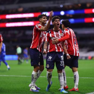 Las Chivas empatan contra Cruz Azul en la semifinal de ida