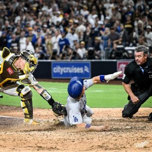 Los líderes Dodgers derrotan en la novena a los Padres y a Mason Miller