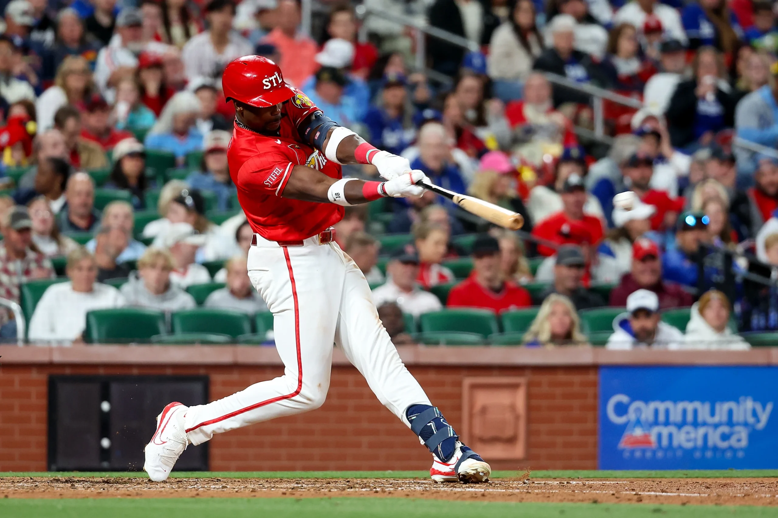 Jordan Walker brilla con 4-4 y los Cardenales vencen 7-3 a los bicampeones Dodgers