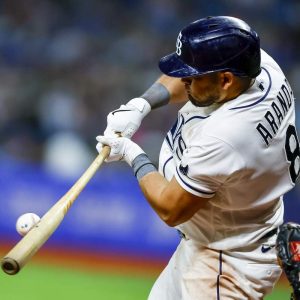 Jonathan Aranda conecta el hit decisivo y los Rays se imponen a los Red Sox