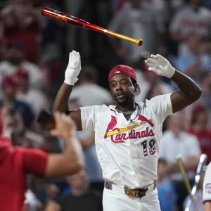 Jordan Walker gana el derby de jonrones sobre el local Kyle Schwarber