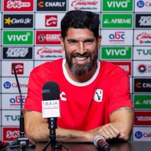 El Loco Abreu es primera opción para dirigir a Nacional de Montevideo, el club de sus amores