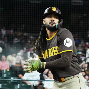 Los Padres consuman la división en su serie ante Arizona al ganar el cuarto juego