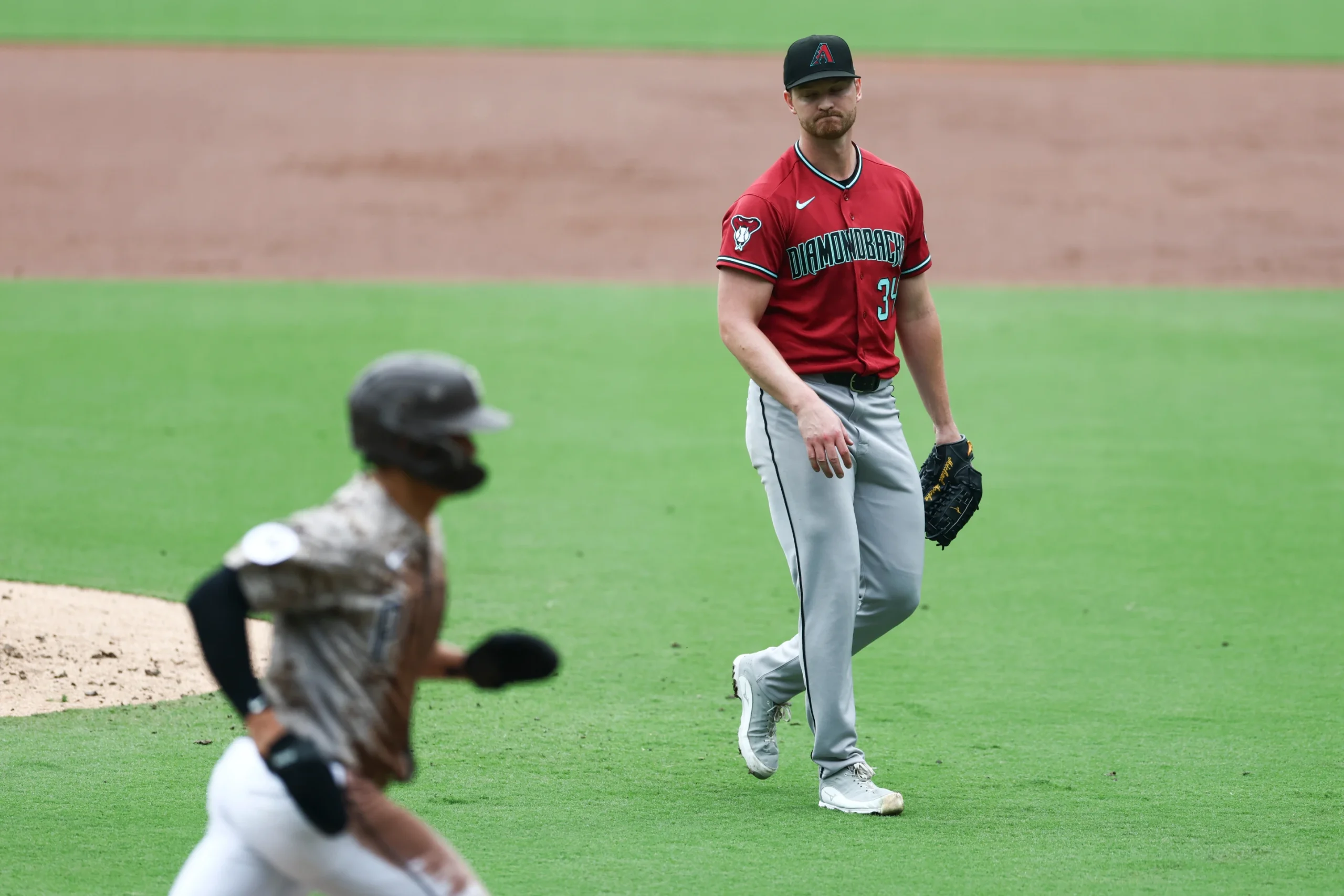 Los Padres cierran la temporada ganando la serie al eliminado Arizona
