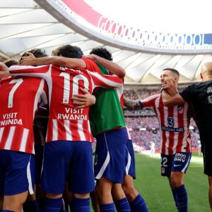 El Madrid perdió con el Atlético y queda a seis puntos del Barcelona