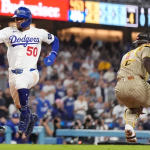 Paliza y blanqueada a los Padres, cortesía del campeón divisional, Dodgers