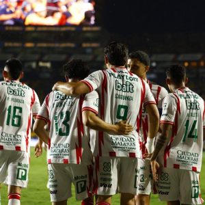 Necaxa sacó el empate en El Volcán, y hasta falló un penal