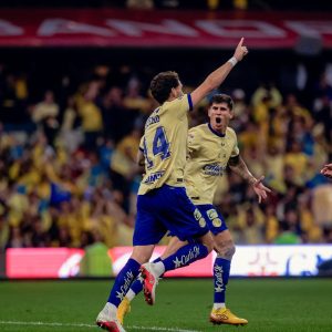 América empató a uno con Monterrey y es líder en solitario