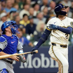 Los Brewers remontaron para llevarse el primero ante los Dodgers