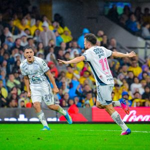 Pachuca venció al líder América en el Azteca