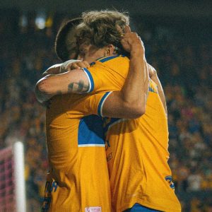 Los Tigres repuntan venciendo al Toluca